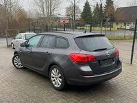 Gebraucht Opel Astra Sport 101 PS (74 kW) 2012 Kombi