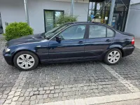 Gebraucht BMW 320 150 PS (110 kW) 2002 Blau Limousine