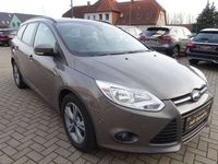 gebraucht Ford Focus Turnier Edition*Klimaautm*Park-Assist*Sitzh*Reg*