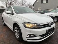Gebraucht VW Polo Active 95 PS (69 kW) 2022 Pure white Kleinwagen