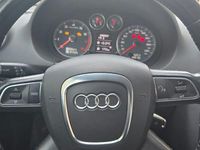 Gebraucht Audi A3 Attraction 102 PS (75 kW) 2010 Grau Limousine