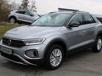 Gebraucht VW T-Roc Life 150 PS (110 kW) 2024 Pyritsilber metallic SUV