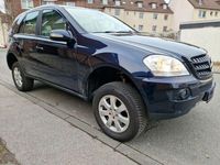 Gebraucht Mercedes ML320 224 PS (164 kW) 2006 Blau SUV