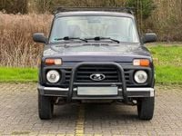 Gebraucht Lada Taiga 83 PS (61 kW) 2017 Grün SUV