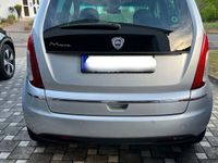 Gebraucht Lancia Musa 95 PS (69 kW) 2008 Silber Van / Kleinbus