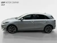 Neu Kia Ceed 101 PS (74 kW) 2025 Lunarsilber metallic Kleinwagen