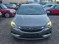 Gebraucht Opel Astra Dynamic 125 PS (91 kW) 2017 Grau Limousine