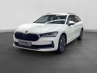 Neu Skoda Superb Selection 150 PS (110 kW) 2025 Weiß Kombi