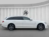 Gebraucht Mercedes 300 AMG line 306 PS (225 kW) 2020 Polarweiss  unilack Kombi