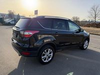 Gebraucht Ford Kuga Titanium 150 PS (110 kW) 2019 Schwarz SUV