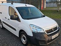 Gebraucht Peugeot Partner Premium 99 PS (72 kW) 2019 Weiß Van / Kleinbus