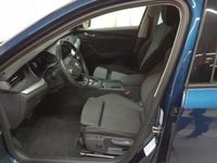 Gebraucht Skoda Octavia Clever 150 PS (110 kW) 2022 Lavablau metallic Kombi