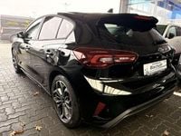 Neu Ford Focus Titanium 155 PS (114 kW) 2025 Agate black metallic Limousine