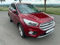 Gebraucht Ford Kuga Titanium 150 PS (110 kW) 2019 Rot SUV