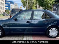 Gebraucht Mercedes C180 122 PS (89 kW) 1997 Schwarz Limousine