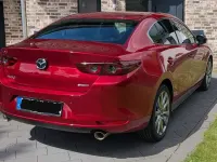 Gebraucht Mazda 3 Selection 186 PS (136 kW) 2021 Rot Limousine