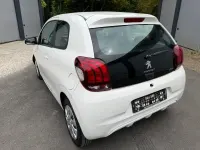 Gebraucht Peugeot 108 Active 72 PS (52 kW) 2021 Weiß Kleinwagen