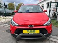 Gebraucht Hyundai i20 Active 101 PS (74 kW) 2019 Rot SUV