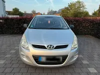 Gebraucht Hyundai i20 101 PS (74 kW) 2009 Silber Kleinwagen