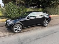 Gebraucht Mercedes GLC250 211 PS (155 kW) 2019 Schwarz Coupé