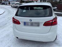 Gebraucht BMW 218 Advantage 140 PS (102 kW) 2019 Weiß Kombi