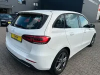 Gebraucht Mercedes B180 116 PS (85 kW) 2019 Weiß Kleinwagen