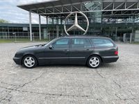 gebraucht Mercedes E240 Avantgarde S210 Kombi