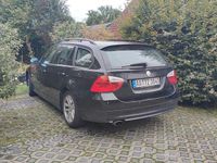 Gebraucht BMW 320 170 PS (125 kW) 2008 Schwarz Kombi