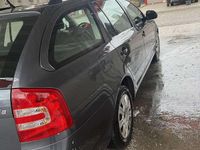 Gebraucht Skoda Octavia Ambiente 122 PS (89 kW) 2011 Kombi