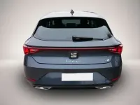 Neu Seat Leon FR 150 PS (110 kW) 2026 Grau Limousine