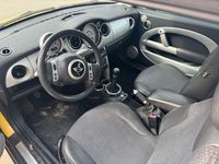 Second-hand Mini Cooper 116 CP (85 kW) 2002 Galben Hatchback