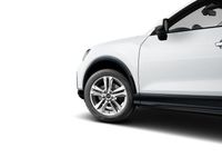 Gebraucht Audi Q2 Advanced Plus 150 PS (110 kW) 2025 Gletscherweiß metallic SUV