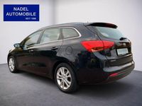 Gebraucht Kia Ceed 135 PS (99 kW) 2014 Zilinaschwarz met. (metallic) Kleinwagen
