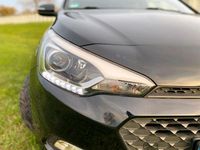Gebraucht Hyundai i20 YES! 84 PS (61 kW) 2017 Schwarz Limousine