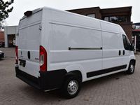 Gebraucht Peugeot Boxer 140 PS (102 kW) 2024 Kaolin weiß Van