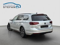 Gebraucht VW Passat Business 200 PS (147 kW) 2022 Silber Kombi