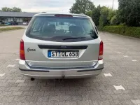 Gebraucht Ford Focus Trend 116 PS (85 kW) 2000 Grau Kombi