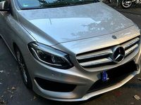 Gebraucht Mercedes B180 122 PS (89 kW) 2018 Silber Van / Kleinbus