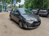Gebraucht Toyota Yaris Hybrid Team 75 PS (55 kW) 2018 Grau Limousine
