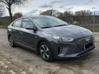 Gebraucht Hyundai Ioniq Trend 105 PS (77 kW) 2019 Grau Kleinwagen