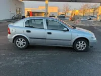 Gebraucht Opel Astra 75 PS (55 kW) 1998 Silber Limousine