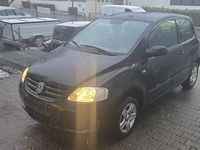 Gebraucht VW Fox 75 PS (55 kW) 2008 Schwarz Kleinwagen