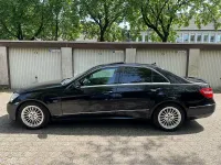 Gebraucht Mercedes E250 Avantgarde 204 PS (150 kW) 2011 Schwarz Limousine