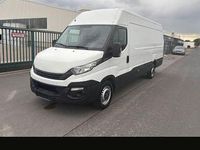 Gebraucht Iveco Daily 118 PS (86 kW) 2017 Weiß Limousine
