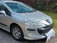 Gebraucht Peugeot 308 Active 120 PS (88 kW) 2011 Silber Limousine