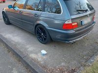 Gebraucht BMW 325 192 PS (141 kW) 2002 Grau Kombi