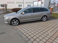 Gebraucht Skoda Superb Elegance 170 PS (125 kW) 2012 Silber Kombi