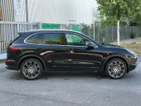 Gebraucht Porsche Cayenne 385 PS (283 kW) 2015 Tiefschwarz SUV