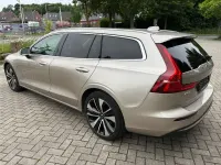 Gebraucht Volvo V60 Plus 197 PS (144 kW) 2022 Grau Kombi