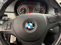 Gebraucht BMW 325 204 PS (150 kW) 2011 Blau Coupé